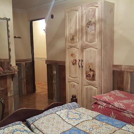 Отель Гостевой дом Магнолия Сухум Экстерьер фото